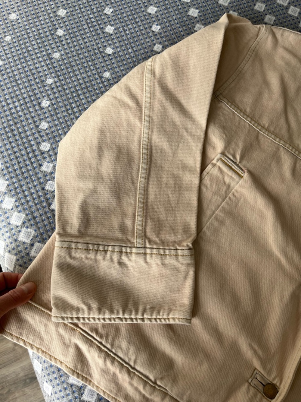 Cream Cotton Button-Front Jean Jacket - Picture 2 of 9